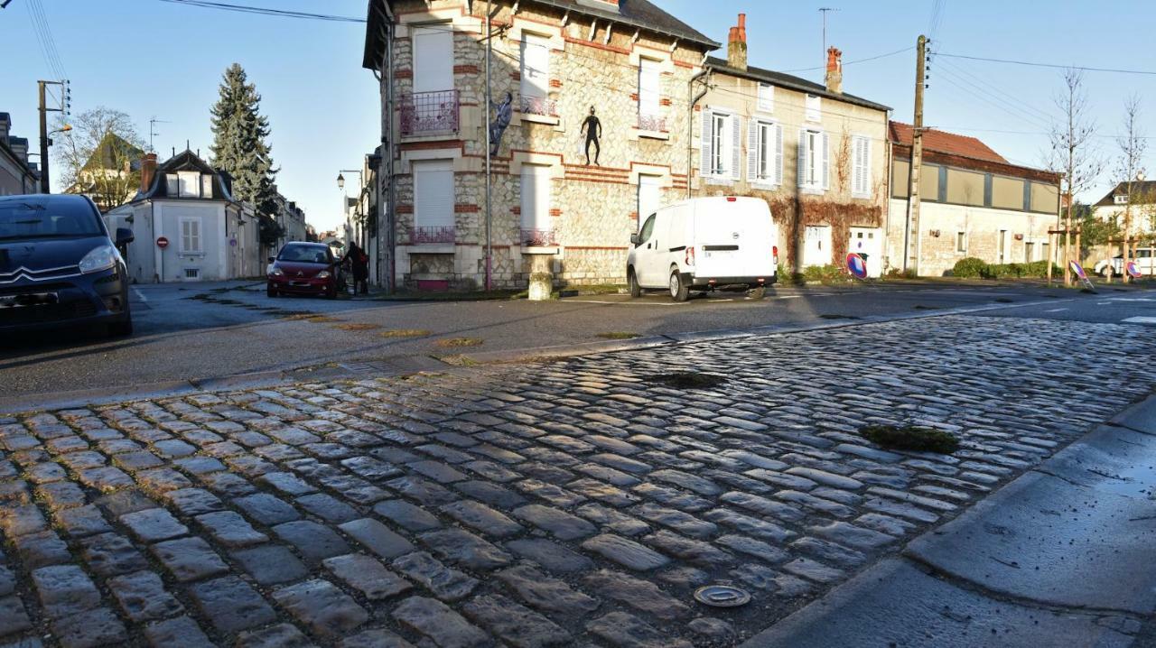 Le 11 Bis Villa Bourges Luaran gambar